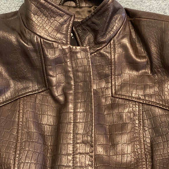 100% Brown leather jacket - Picture 4 of 9